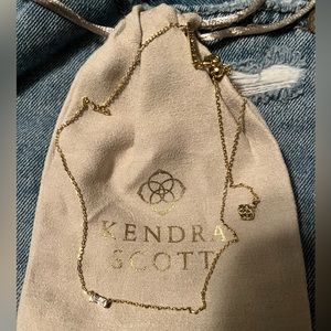 Kendra Scott necklace